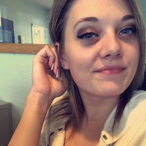 Meet your Posher, Destiny